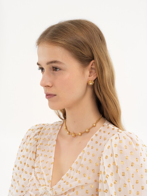 The Chlo&eacute; Mechanical Flowers earrings