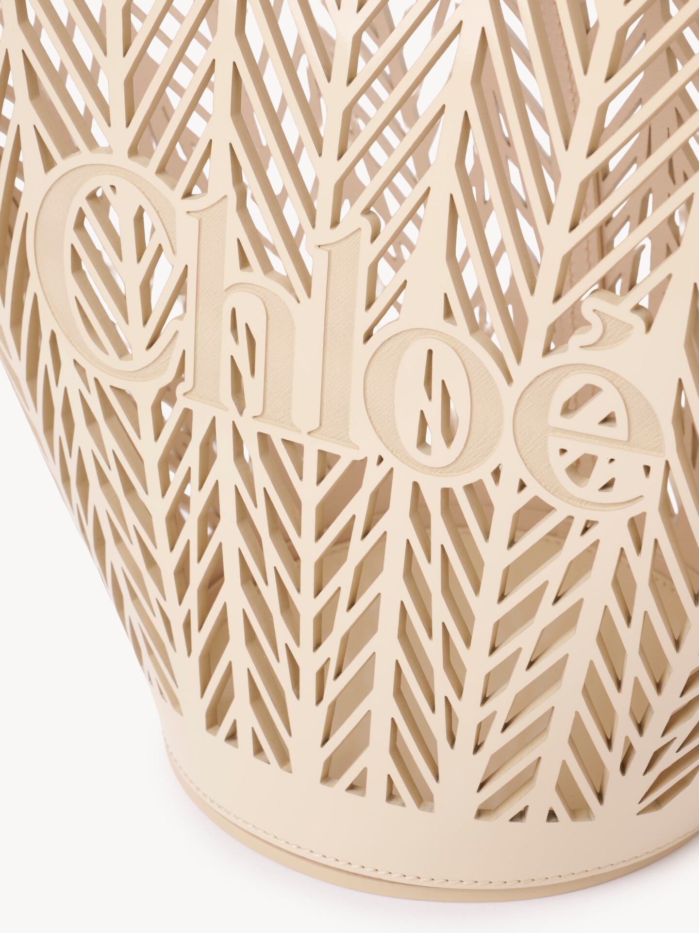 Chlo&eacute; Soleil basket bag in patent calfskin - 6.0