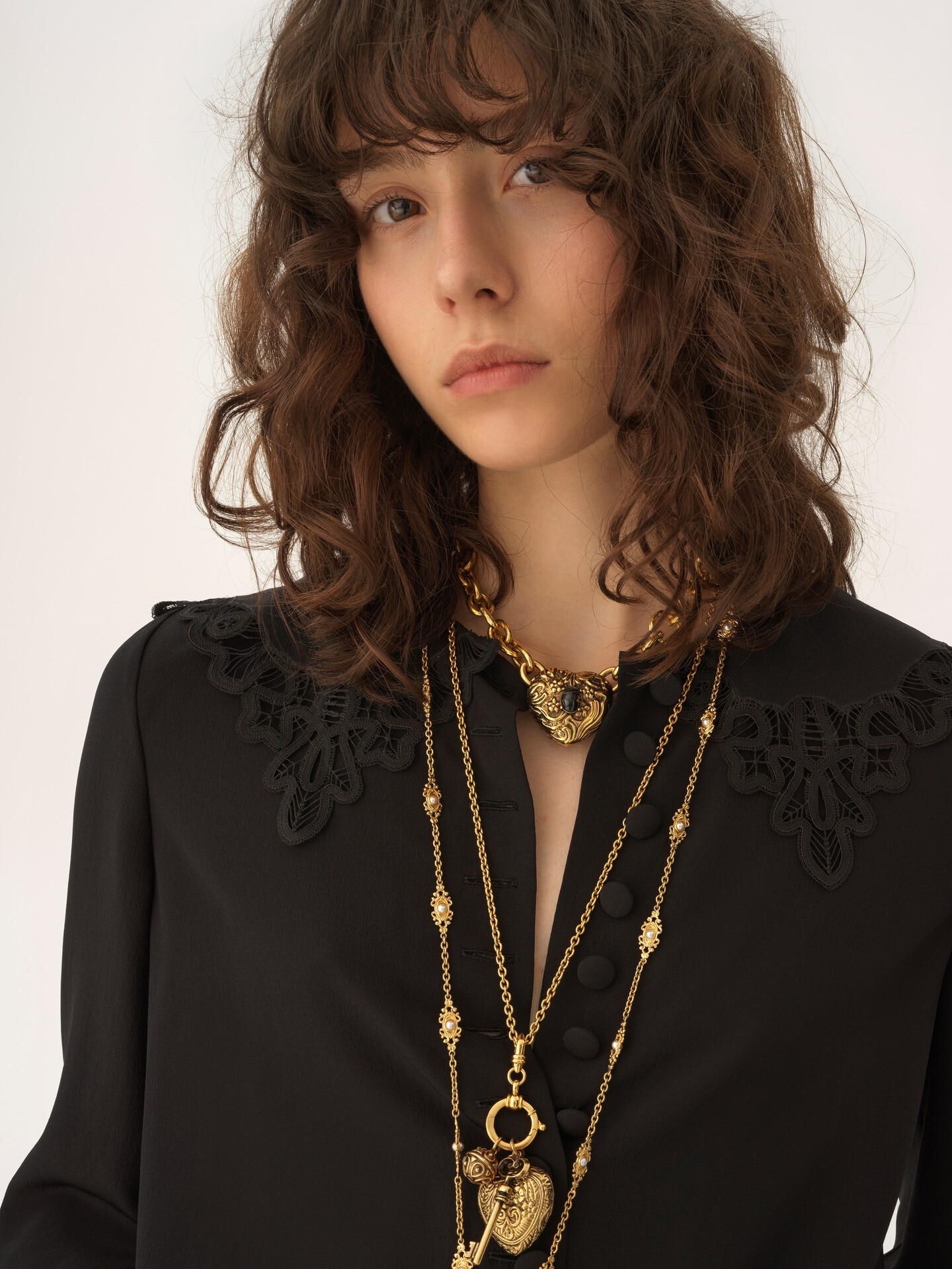 Fluid blouse in cr&ecirc;pe de chine & lace - 6