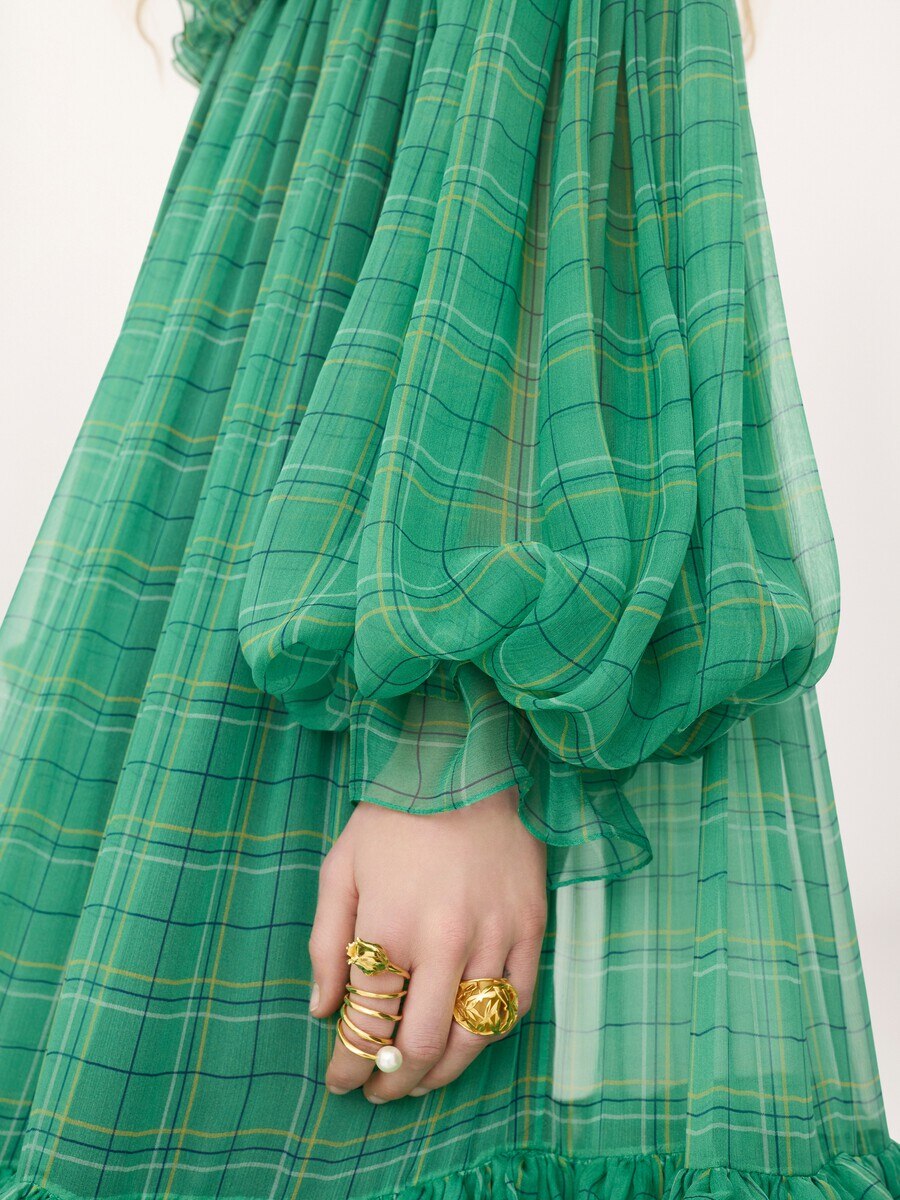 Off-the-shoulder long dress in check silk mousseline - 8