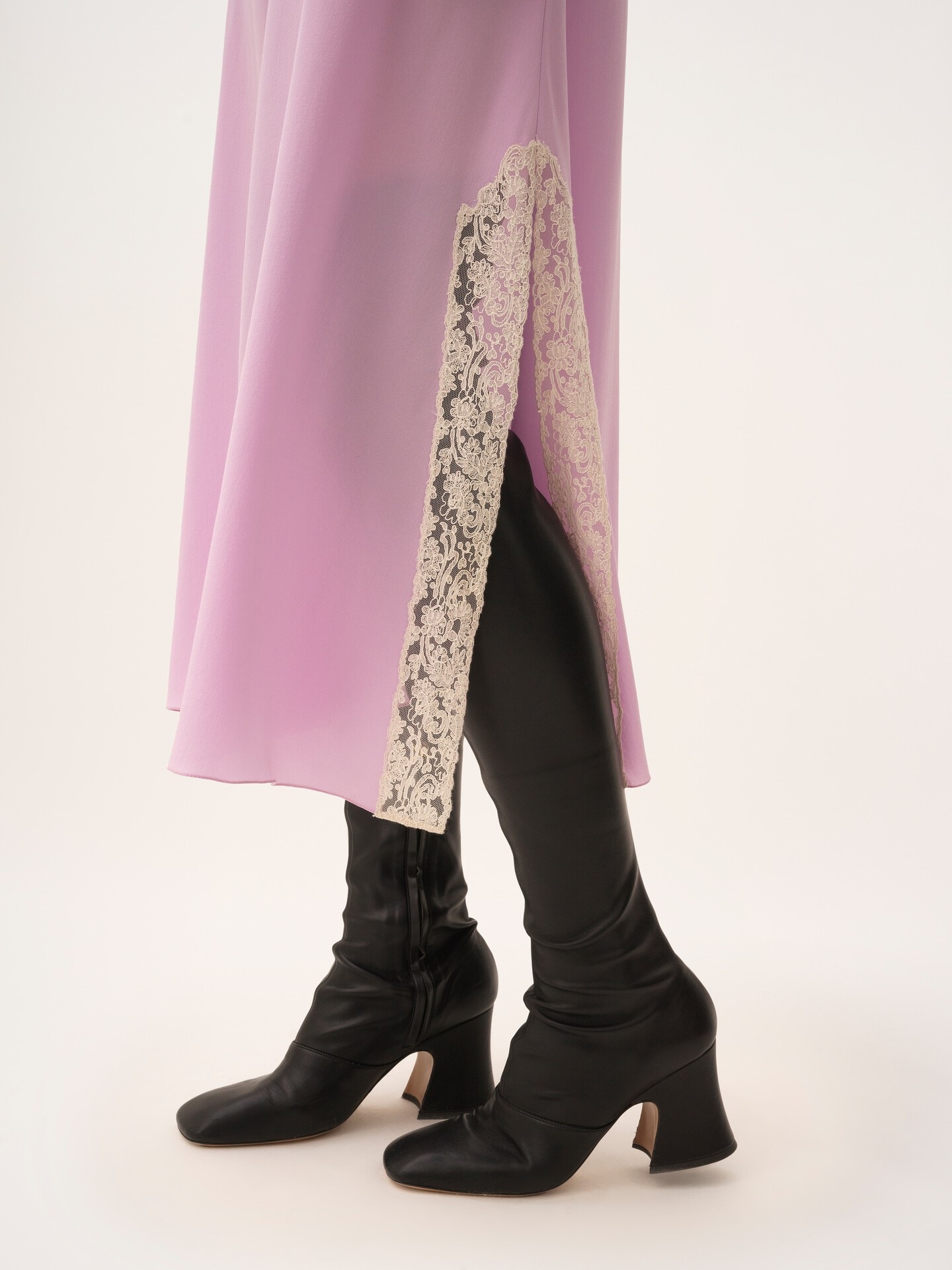 Abito midi con spalline sottili in cr&ecirc;pe de chine e pizzo - 7