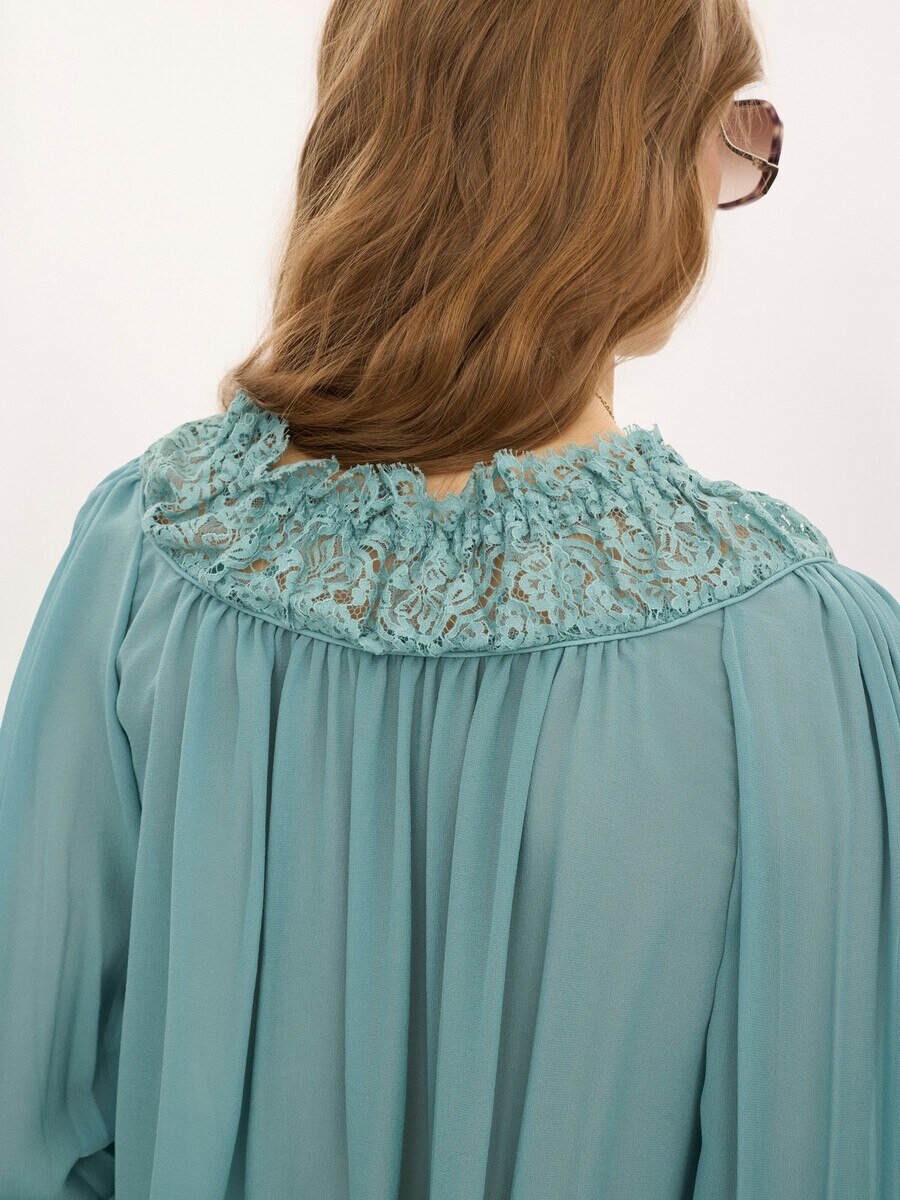 Scoop-neck cropped top in silk georgette & lace - 8