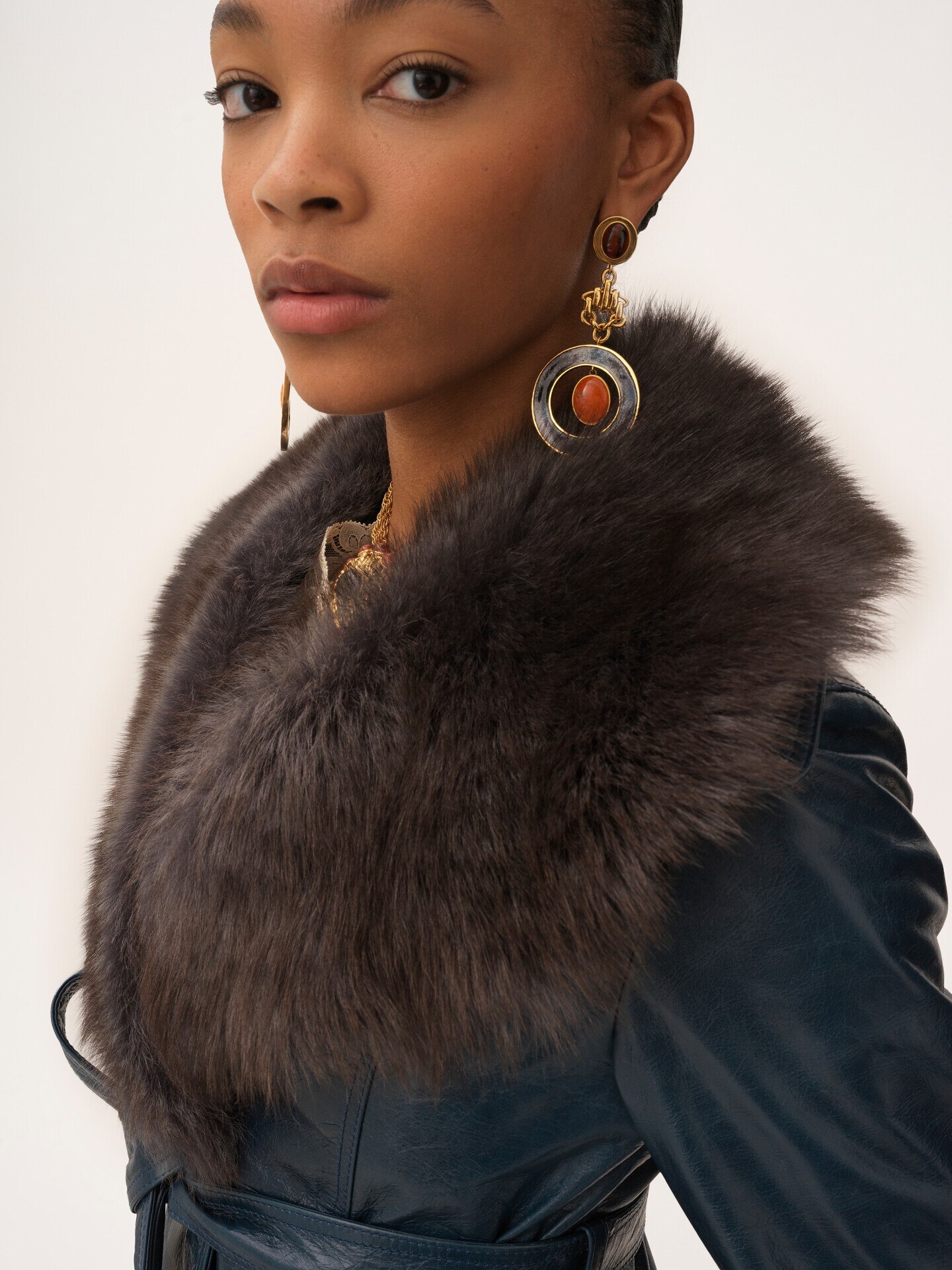 Manteau court en cuir - 6