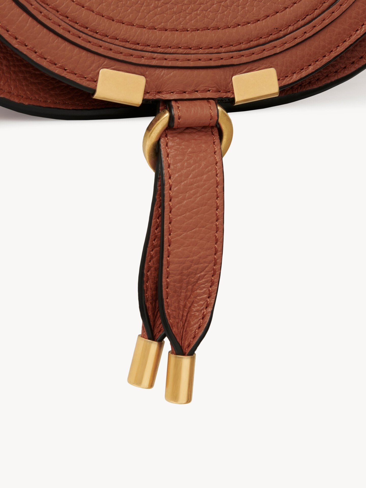 Bolso saddle peque&ntilde;o Marcie de cuero granulado - 6.0