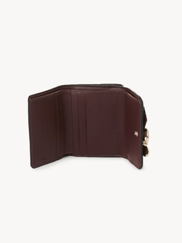 Small Alphabet tri-fold in grained leather - 5