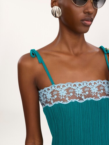 Fitted sleeveless mini dress in a wool knit & lace - 7