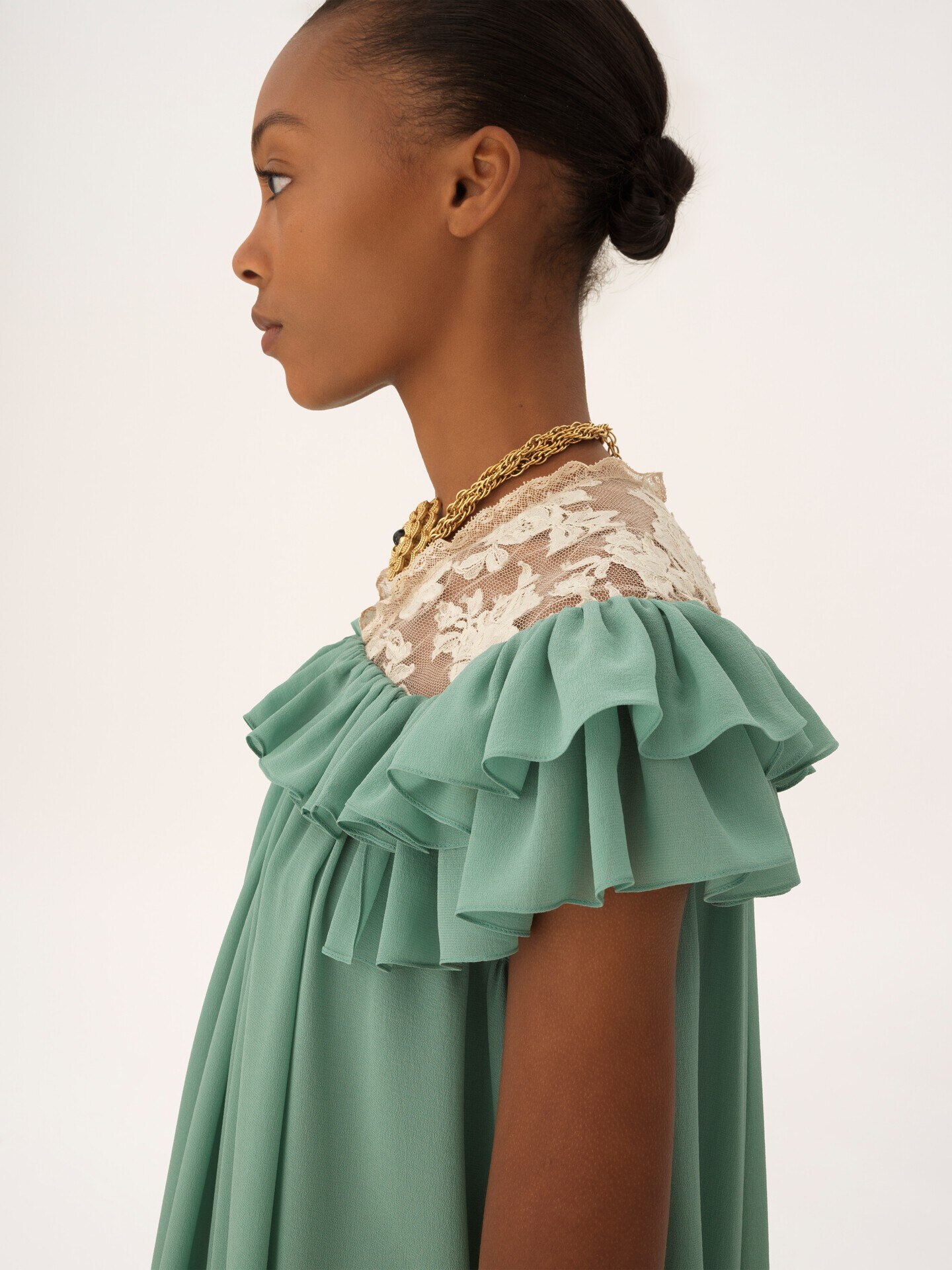 Short-sleeve mini dress in silk georgette & lace - 6