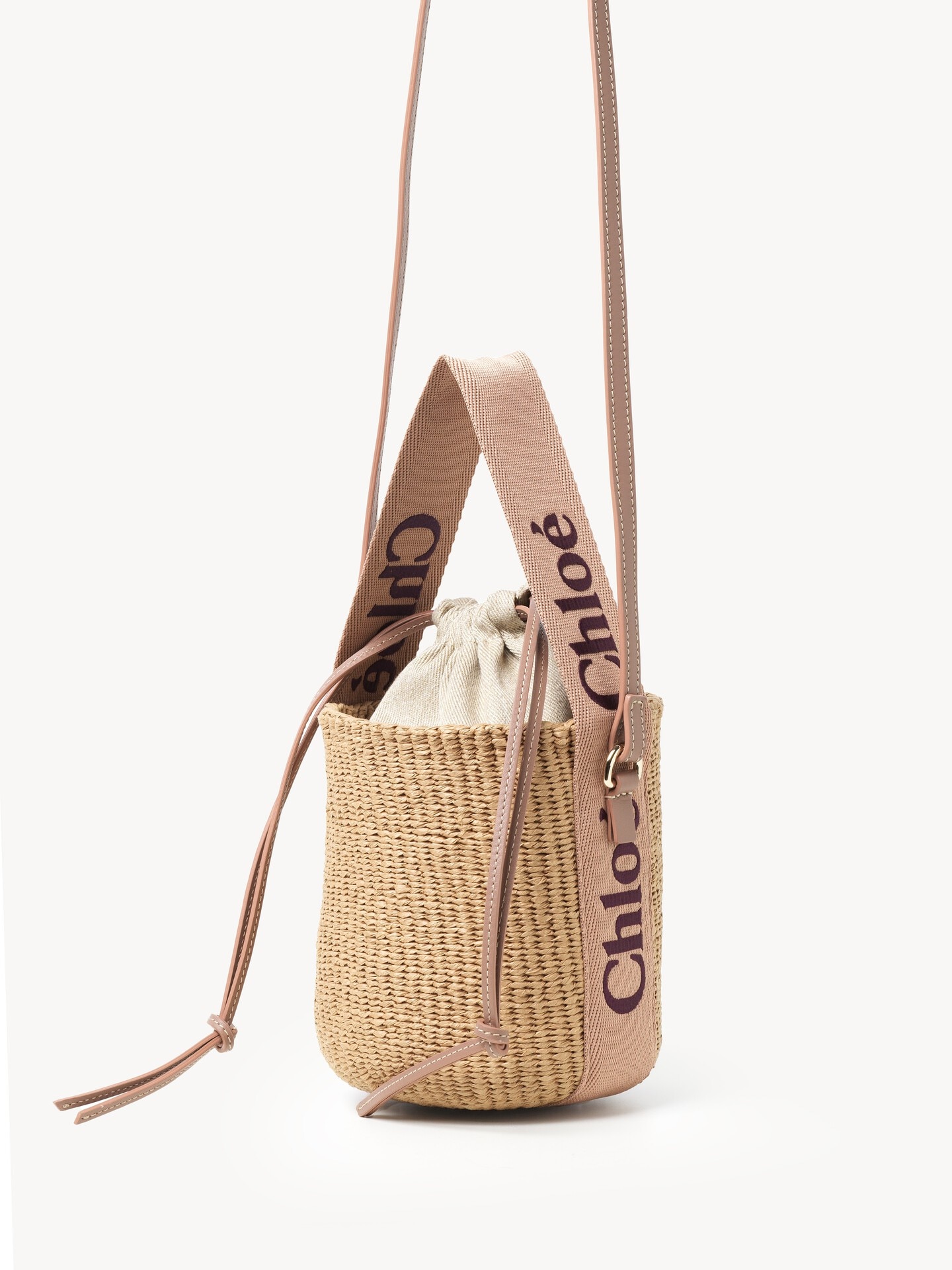 ナチュラルファイバー製Woodyスモールバスケットバッグ ピンク - Chloé