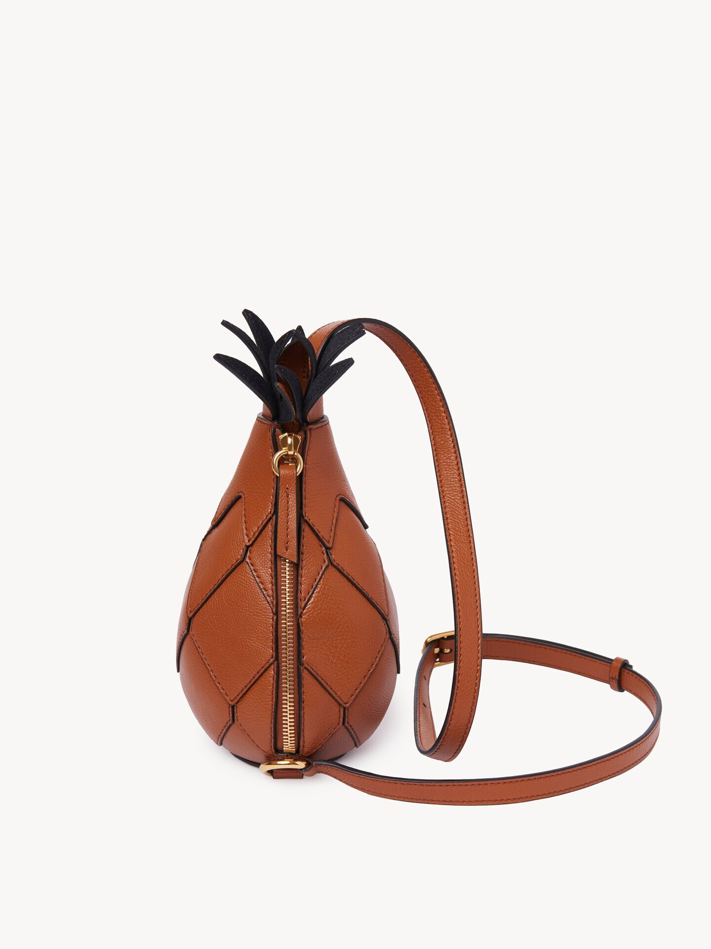Pineapple shoulder bag in grained leather - 5