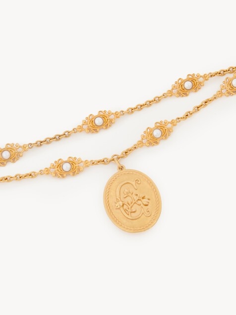The Ch&acirc;teau Treasures bracelet