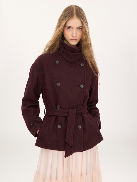 Double-breasted short coat in wool
