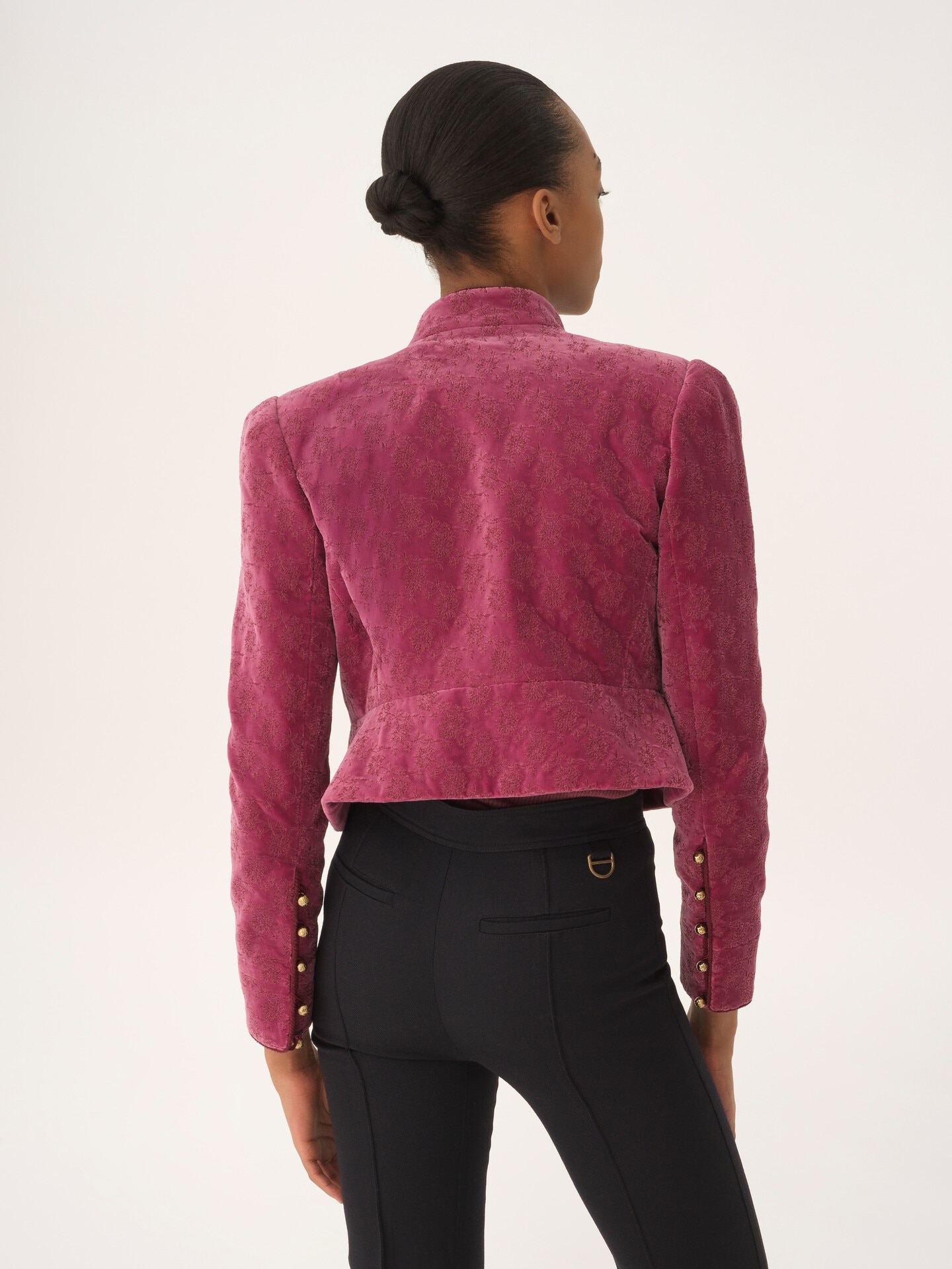 K&ouml;rperbetont geschnittene Cropped-Jacke aus Samt - 5