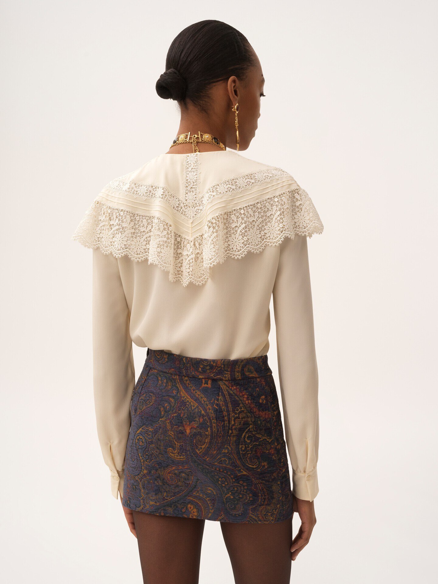 Gathered blouse in cr&ecirc;pe de chine & lace - 5