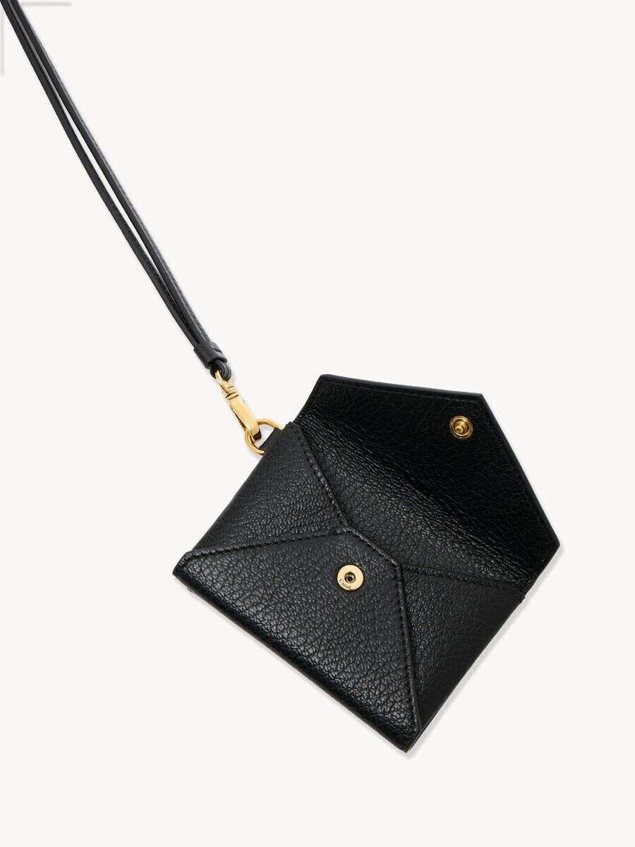 Envelope badge holder in grained leather - 4