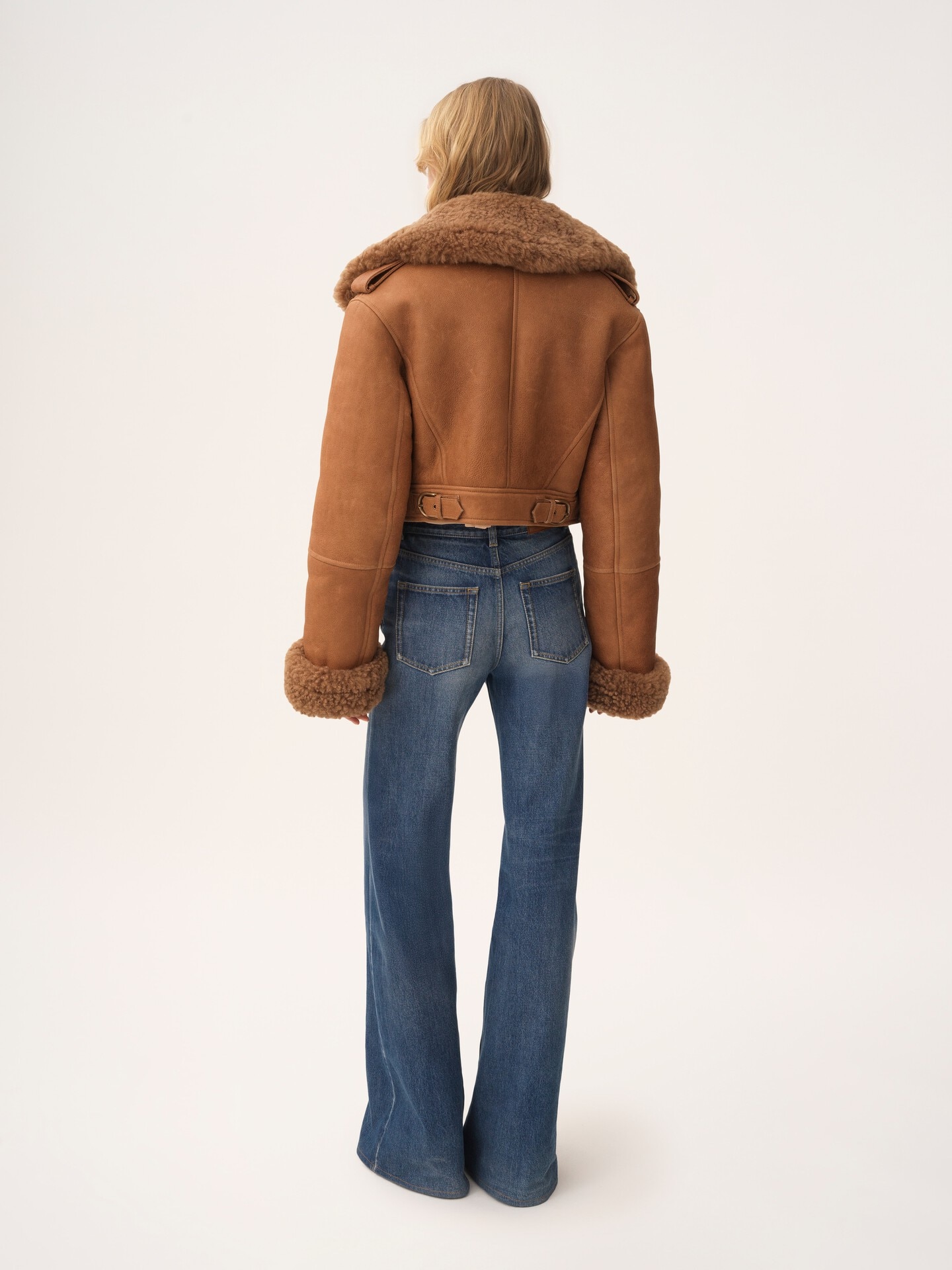 Cropped boxy jacket in leather - 7