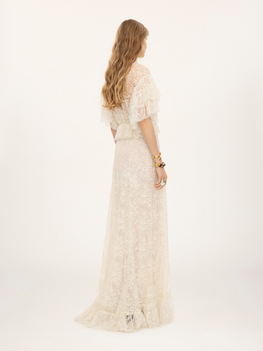 Long ruffled dress in lace - 6