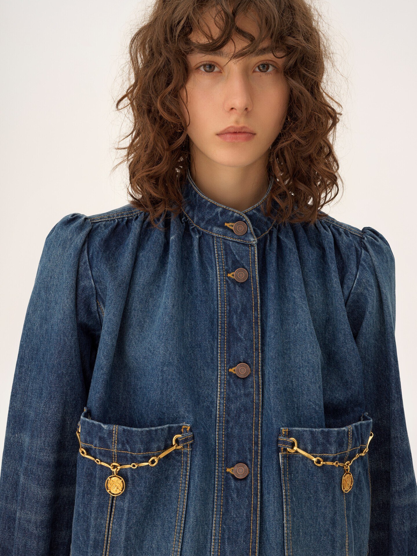 High-neck gathered jacket in denim - 8