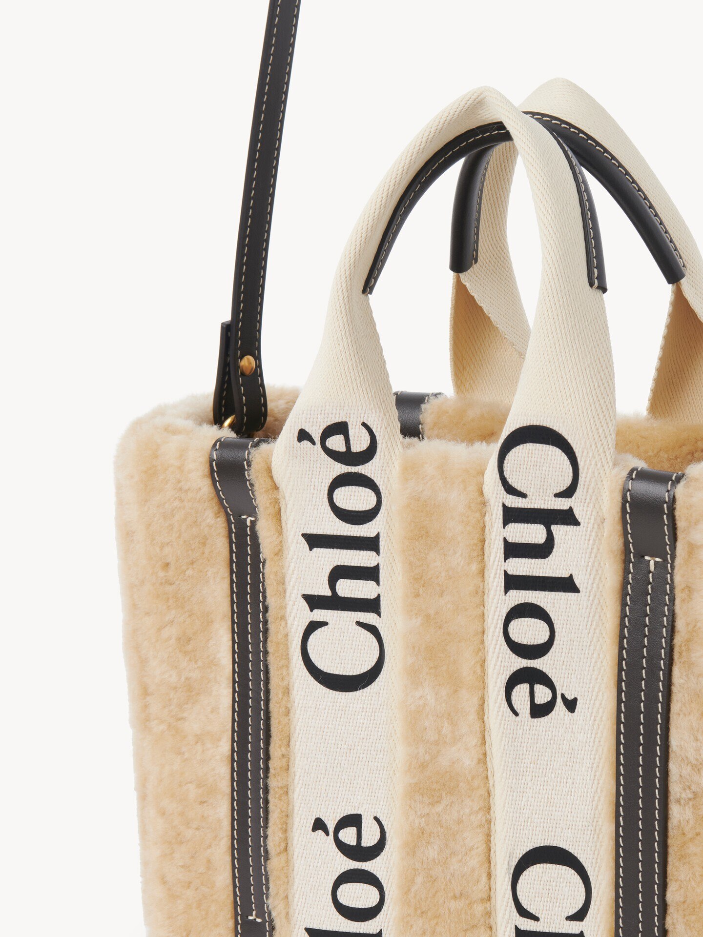 Small Woody tote bag in shearling - 6