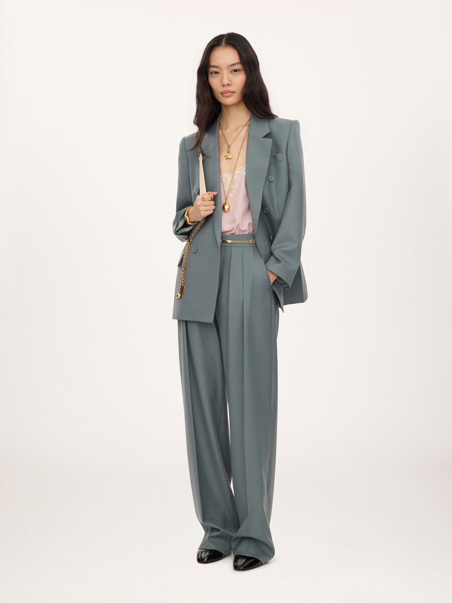Double-breasted tailored jacket in wool gabardine - 3