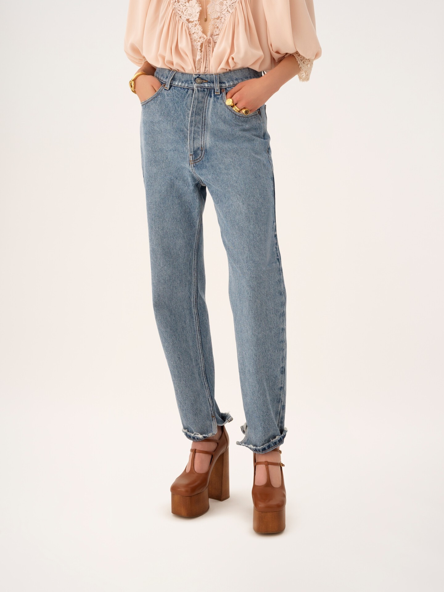 Jeans affusolati a vita alta in denim - 4