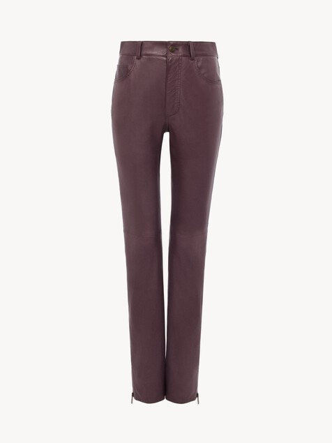 Slim trousers in leather