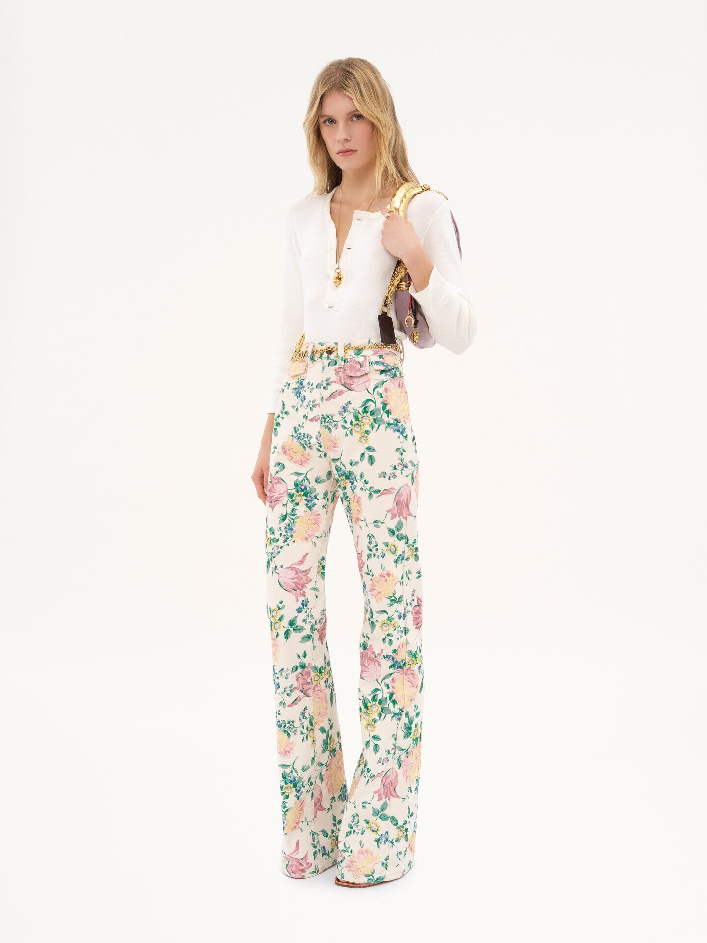 Hoch taillierte ausgestellte Jeans aus Denim - 3