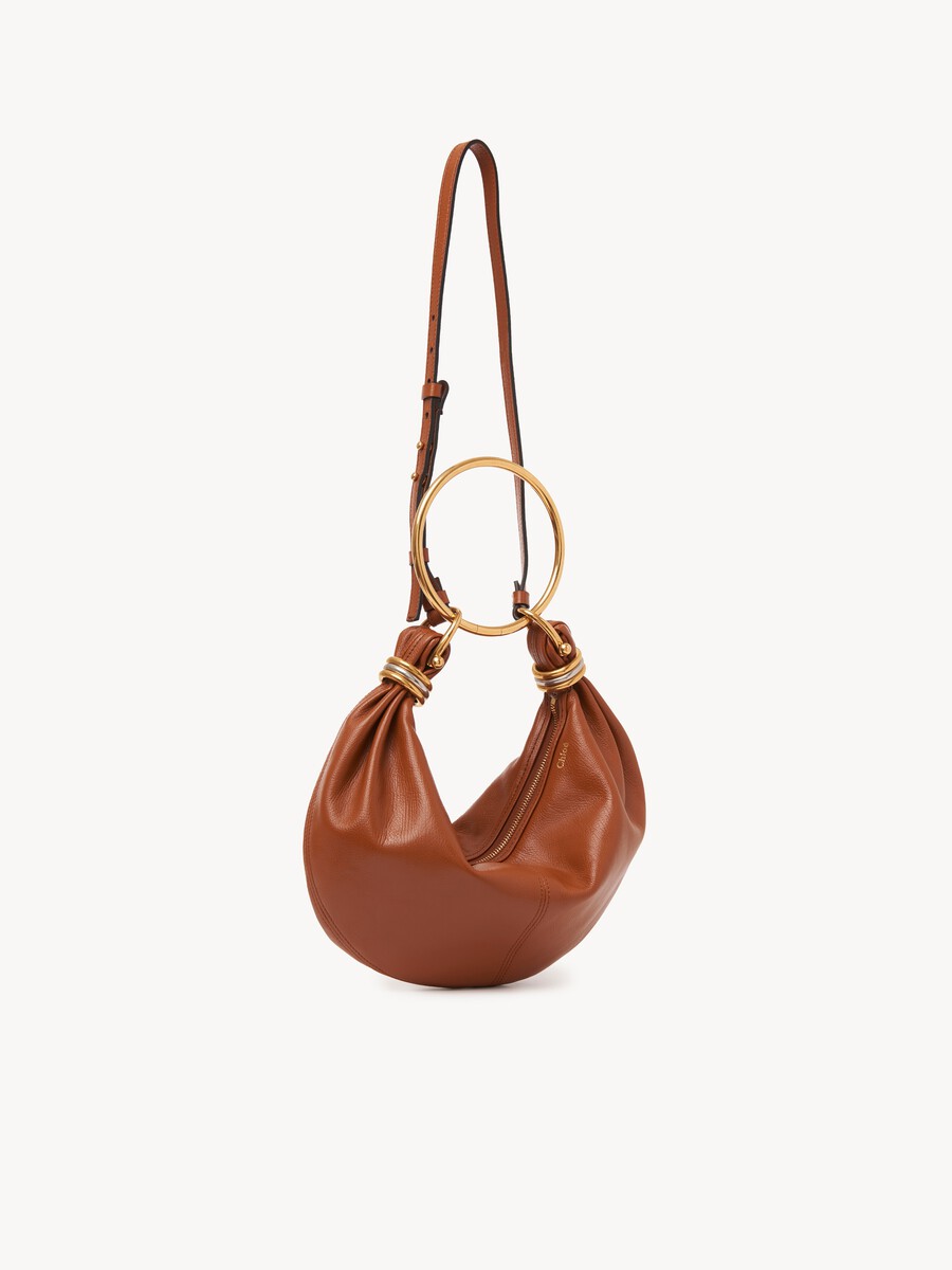 Petit sac hobo Bracelet bag en cuir grain&eacute; - 5