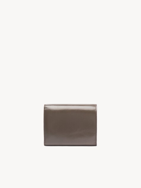 Small Chlo&eacute; Iconic tri-fold with coin pocket in shiny leather