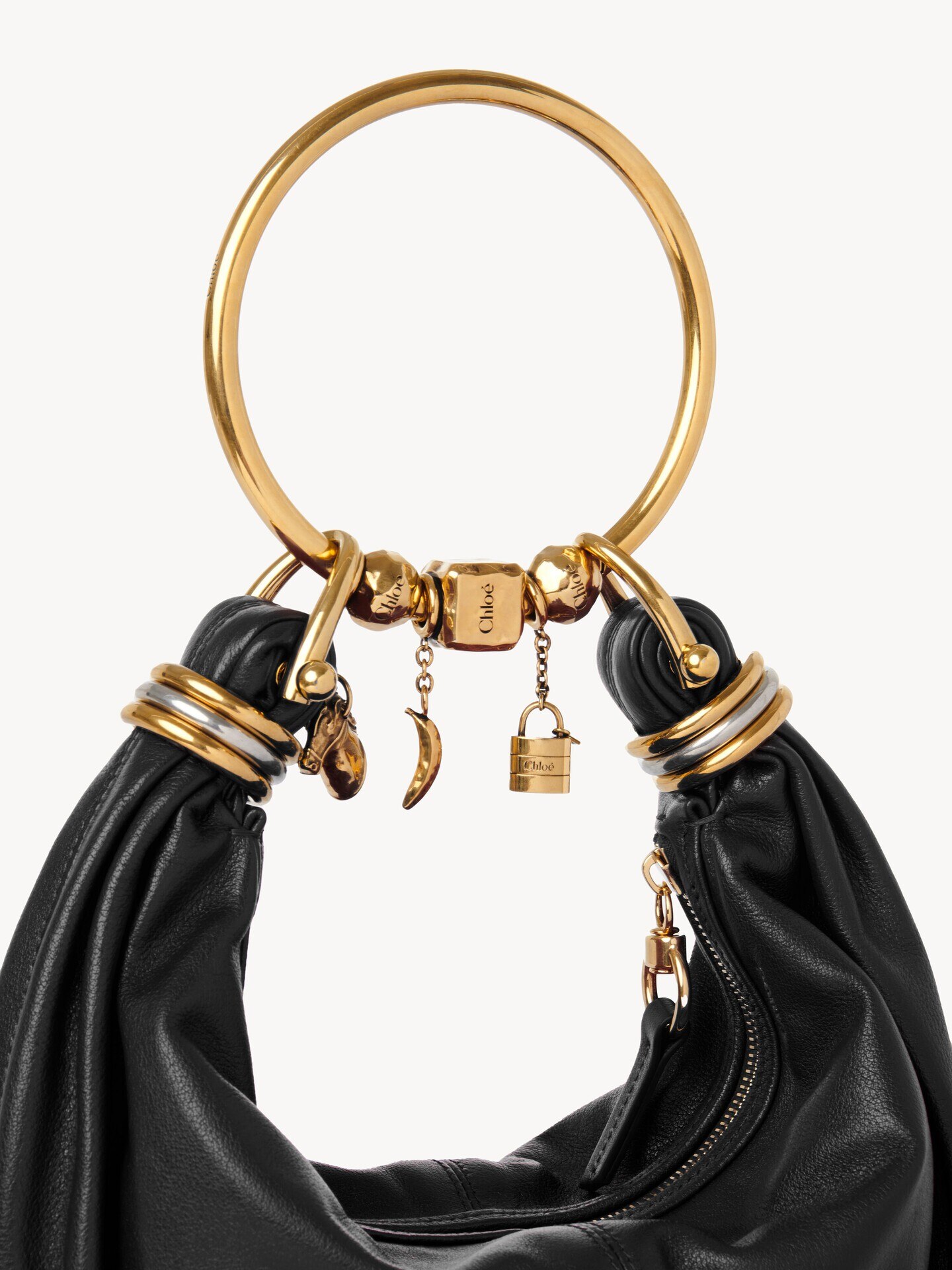 Petit sac hobo Bracelet bag en cuir grain&eacute; - 8