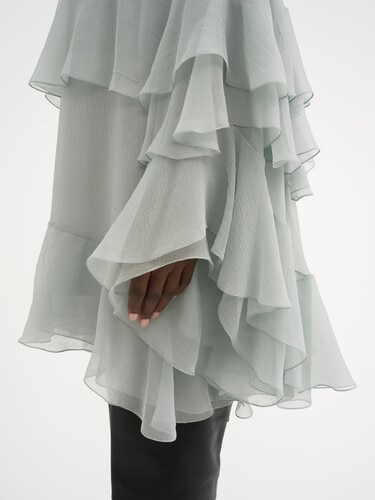 Minivestido con volantes de muselina de seda - 7