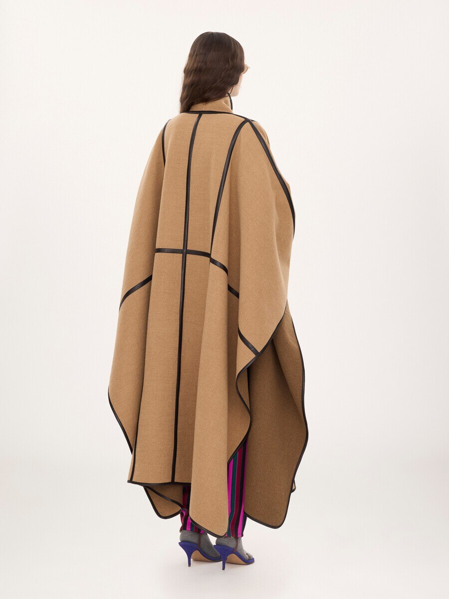 Oversized long cape coat in wool - 8