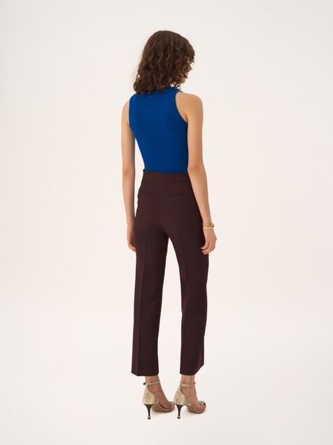 Straight cropped trousers in wool cr&ecirc;pe