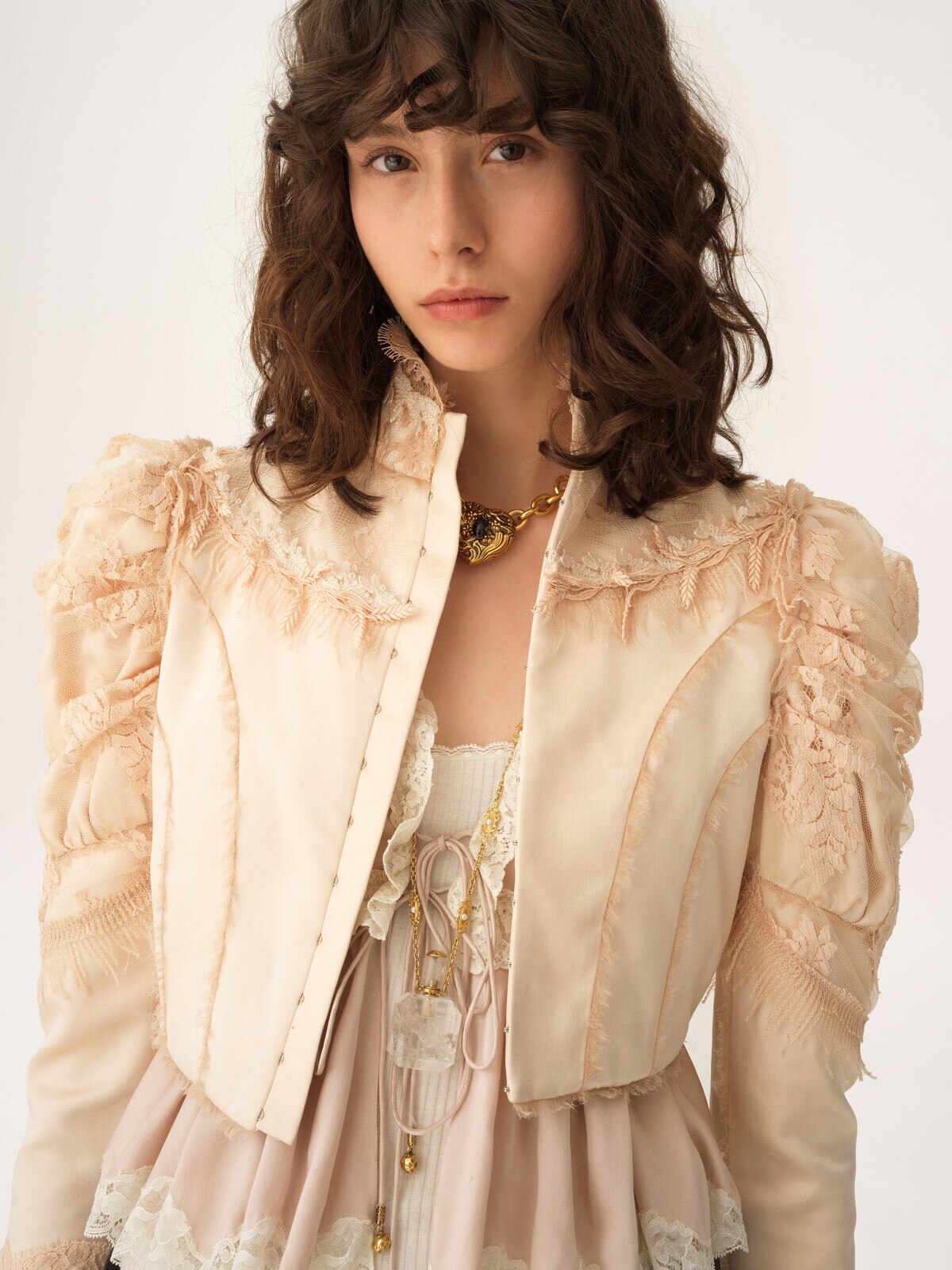 Chloé Cropped fitted jacket in silk duchess satin & lace | Thumbnail 6