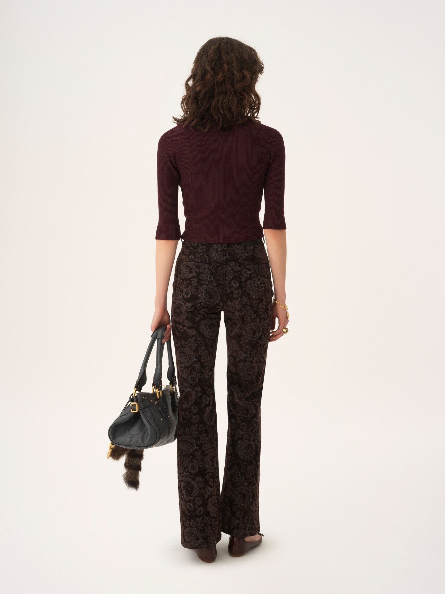 Fitted V-neck cardigan in a wool knit - 5