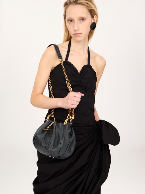 Chlo&eacute; Pliss&eacute; shoulder bag with chain in pleated leather