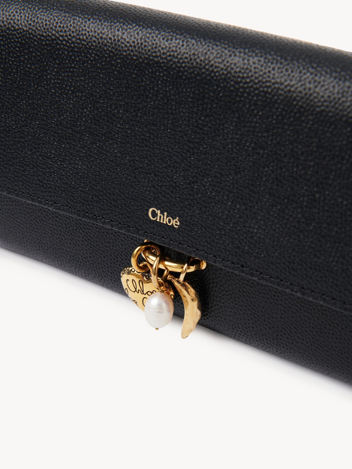 Portefeuille long &agrave; rabat Chlo&eacute; Charms en cuir grain&eacute; - 6