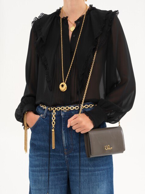 Chlo&eacute; Iconic flap wallet on chain in shiny leather