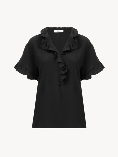 Short-sleeve ruffle top in cr&ecirc;pe de chine