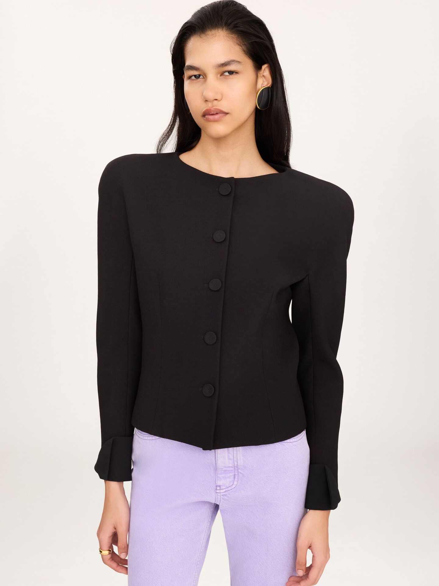 Collarless fitted jacket in wool cr&ecirc;pe - 4
