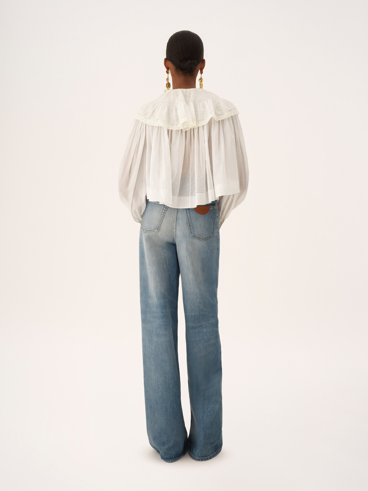 Top cropped con volantes de velo de algod&oacute;n y encaje - 5