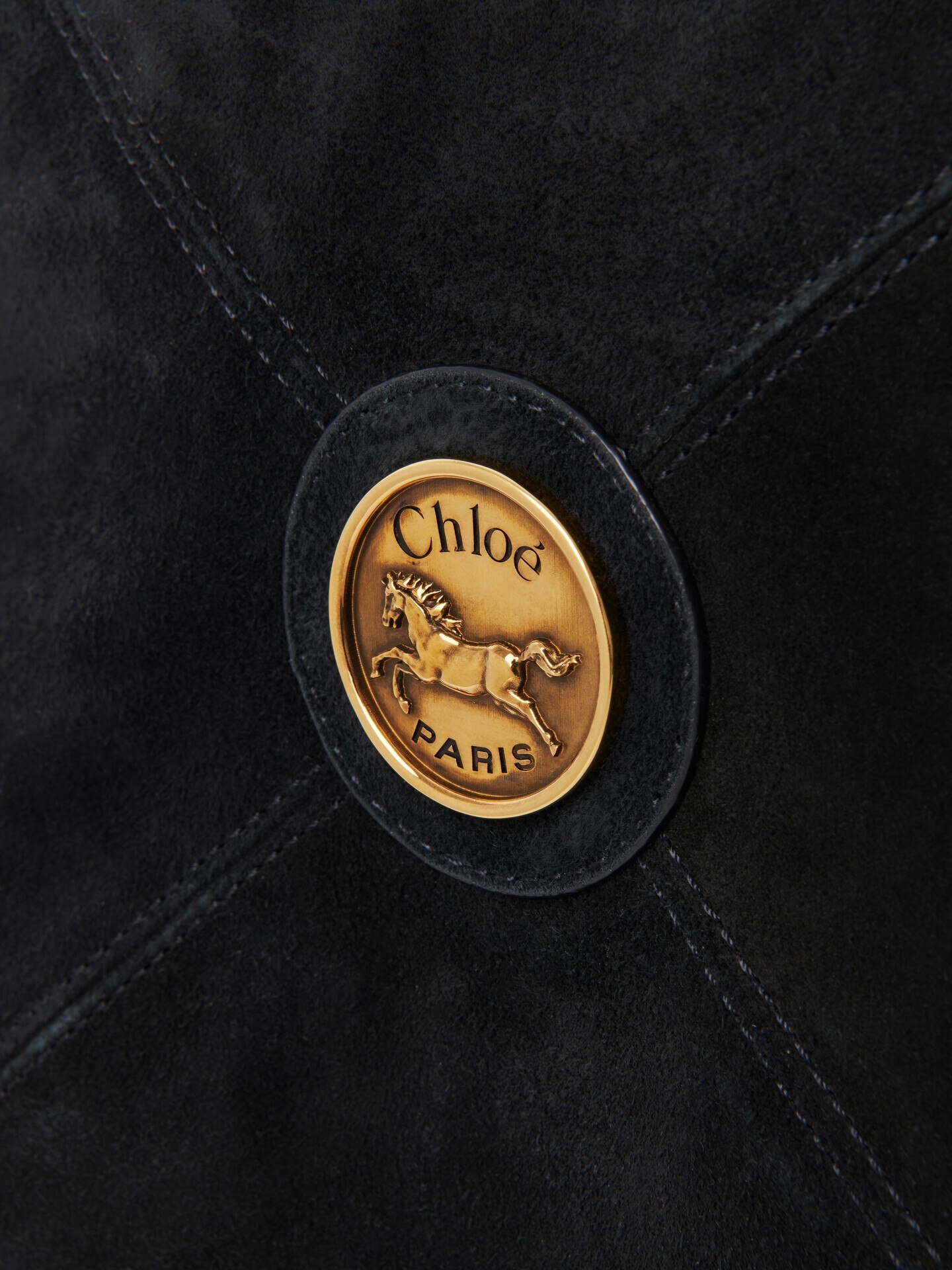 Chlo&eacute; Balloon bag in grained & suede leather - 6.0