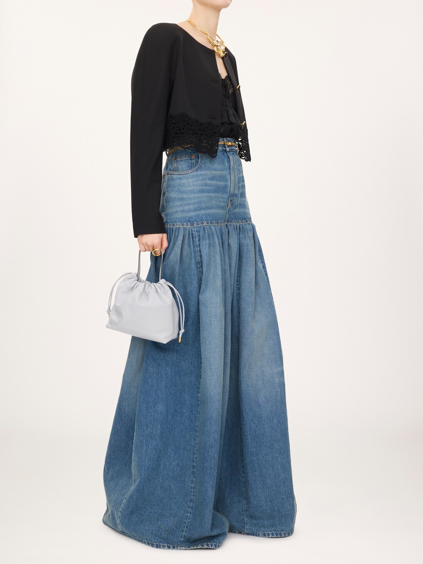 Small Chlo&eacute; Icons shoulder bag with chain in soft leather - 8