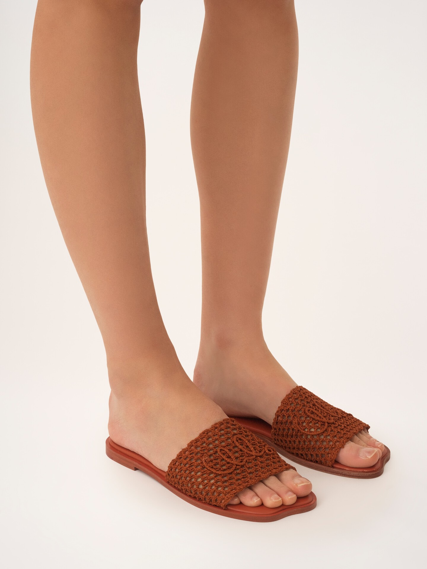 Chlo&eacute; Soleil slide - 2