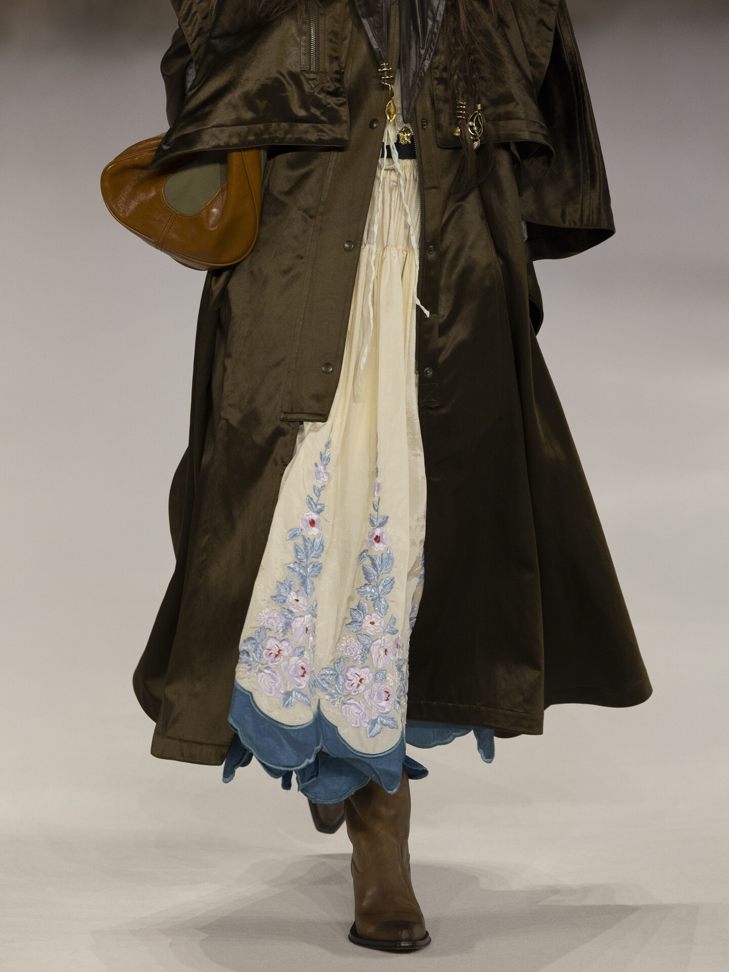 Look 38 - 2