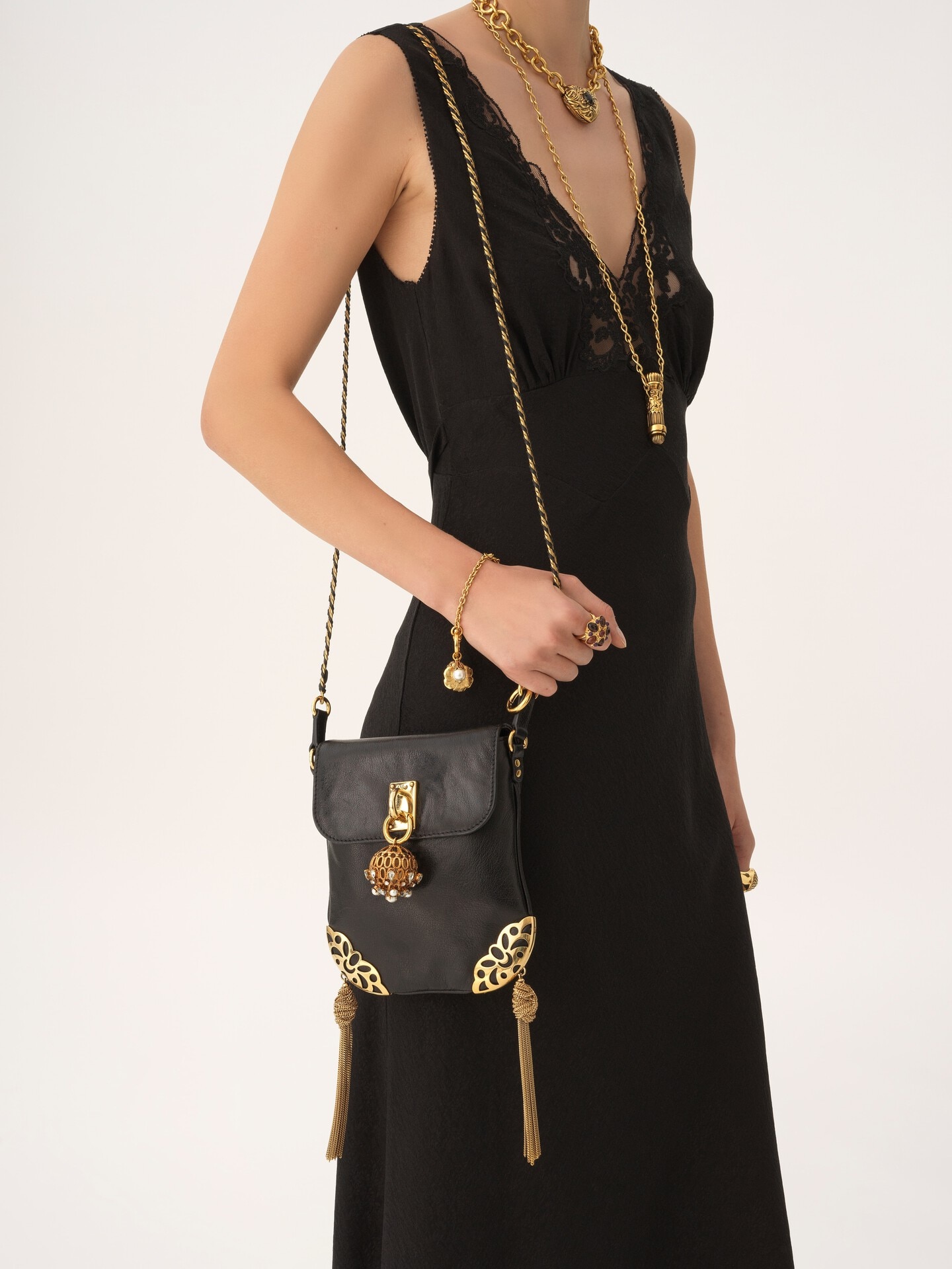 Château Treasures chain flap bag in grained leather - 3