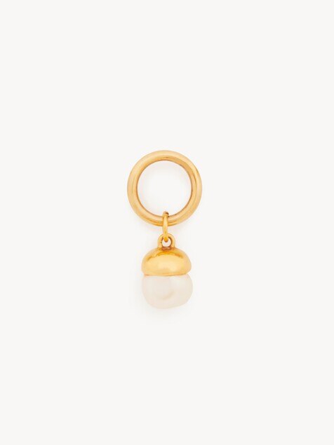 Alphabet pearl charm in pearl & brass