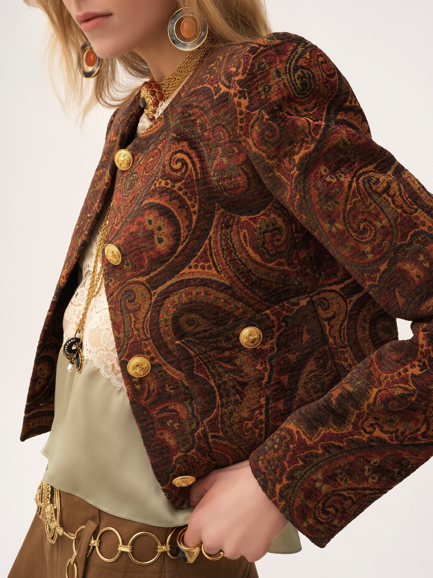 Boxy collarless jacket in tapestry jacquard - 9