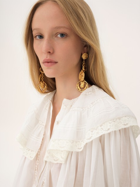 The Chlo&eacute; Medals earrings