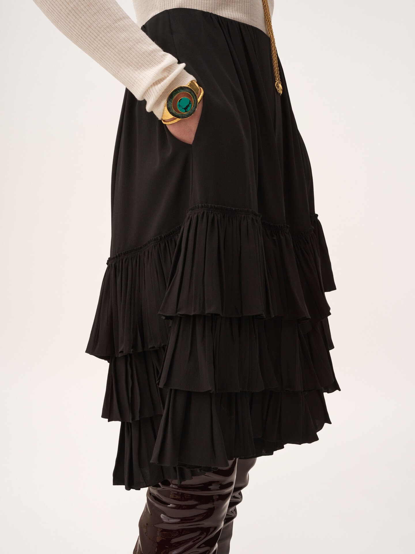 Ruffled tiered shorts in cr&ecirc;pe de chine - 4