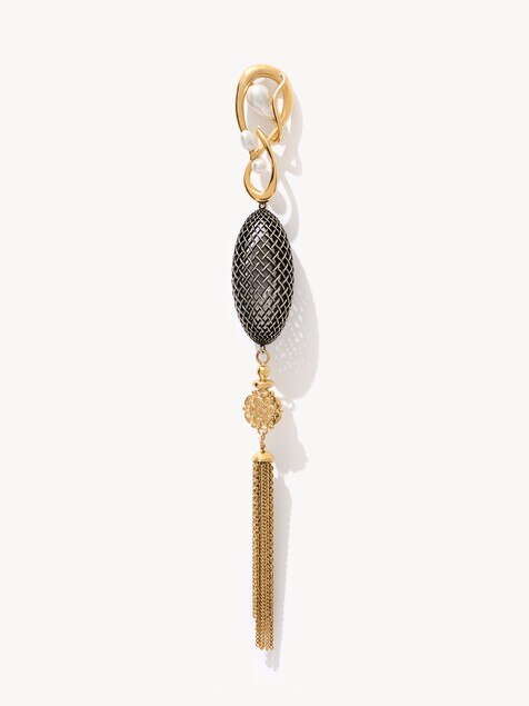 The Chlo&eacute; Tulip mono earring